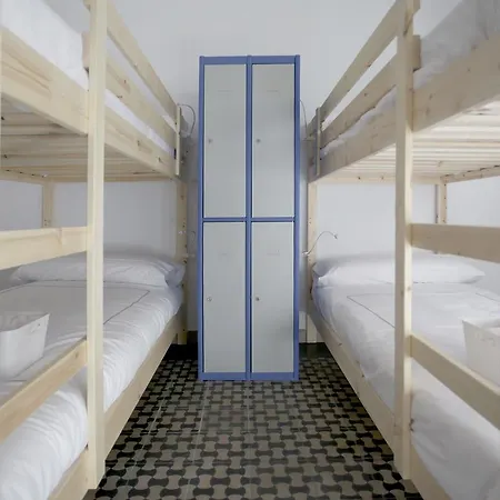 Vandrarhem Bed And Be *