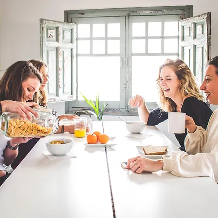 Хостел Bed And Be *