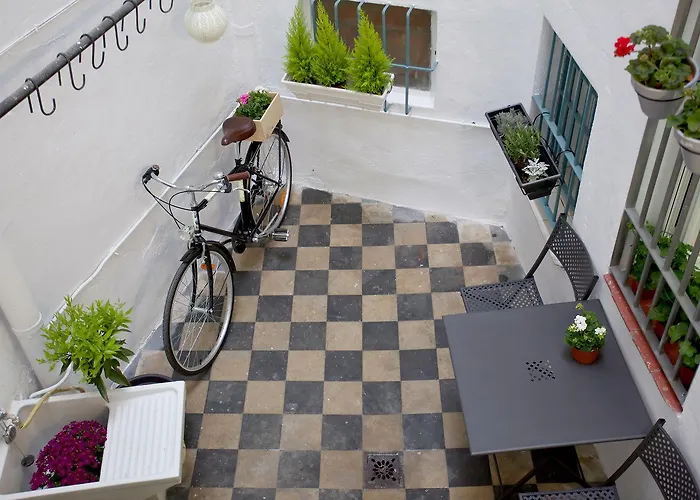 Хостел Bed And Be *